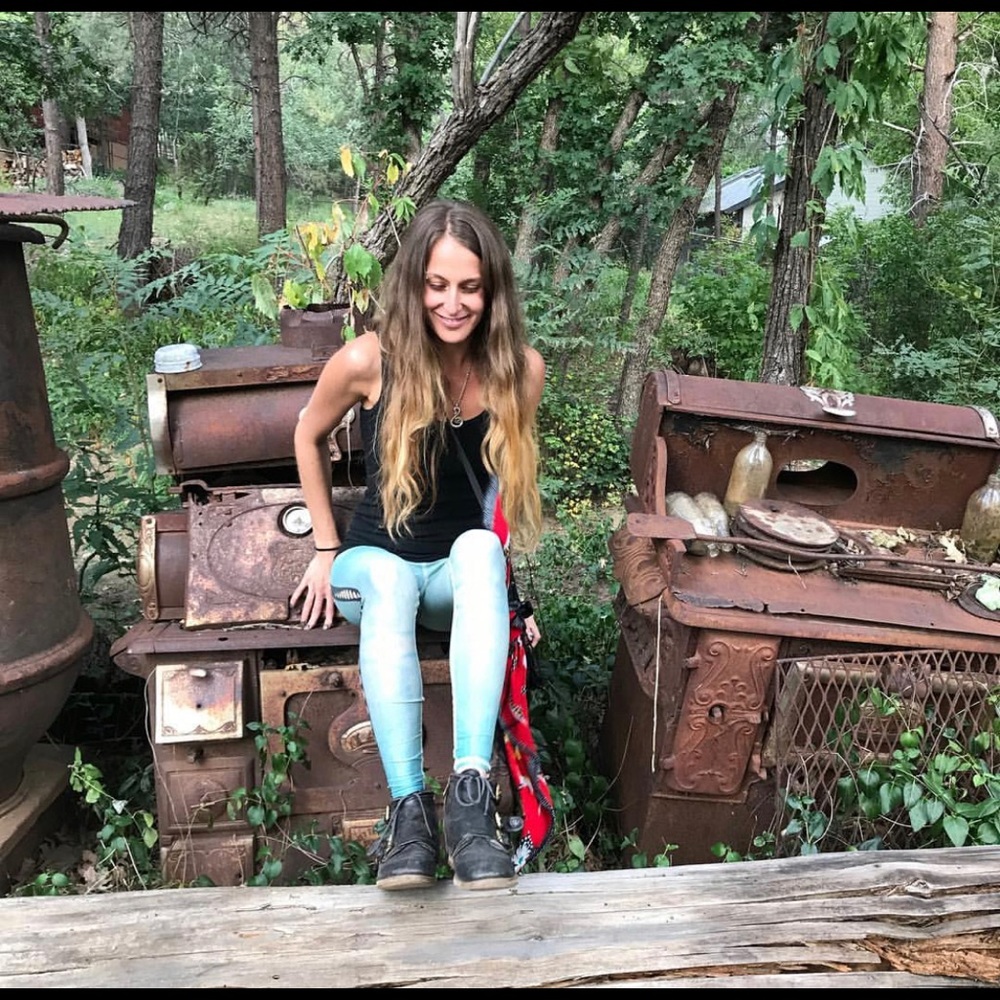 Meet your Posher, Hallie